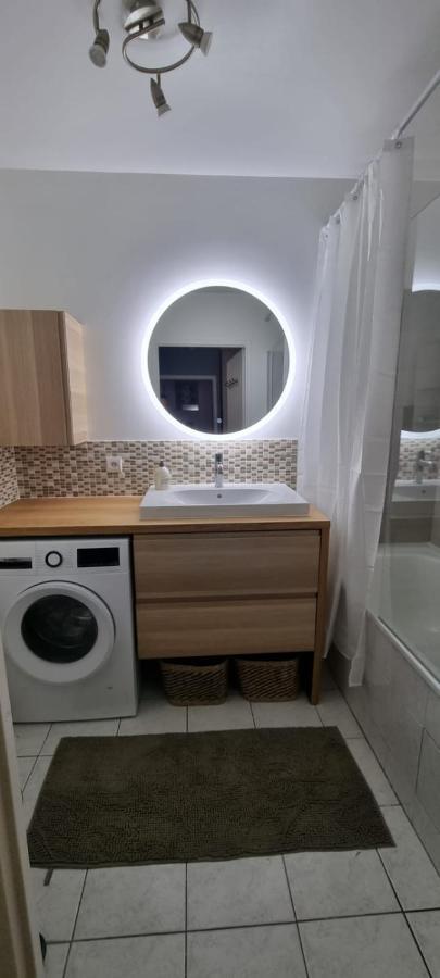 Appartement Cosy Pres Du Rer Chessy  Exterior foto